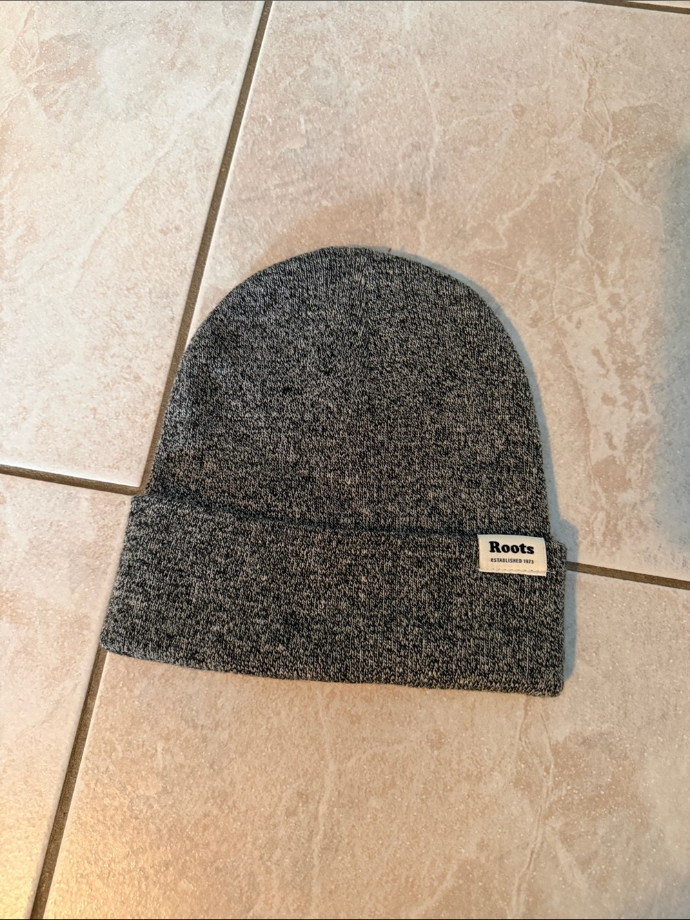 Roots Men's Heather Gray Knit Cuff Beanie